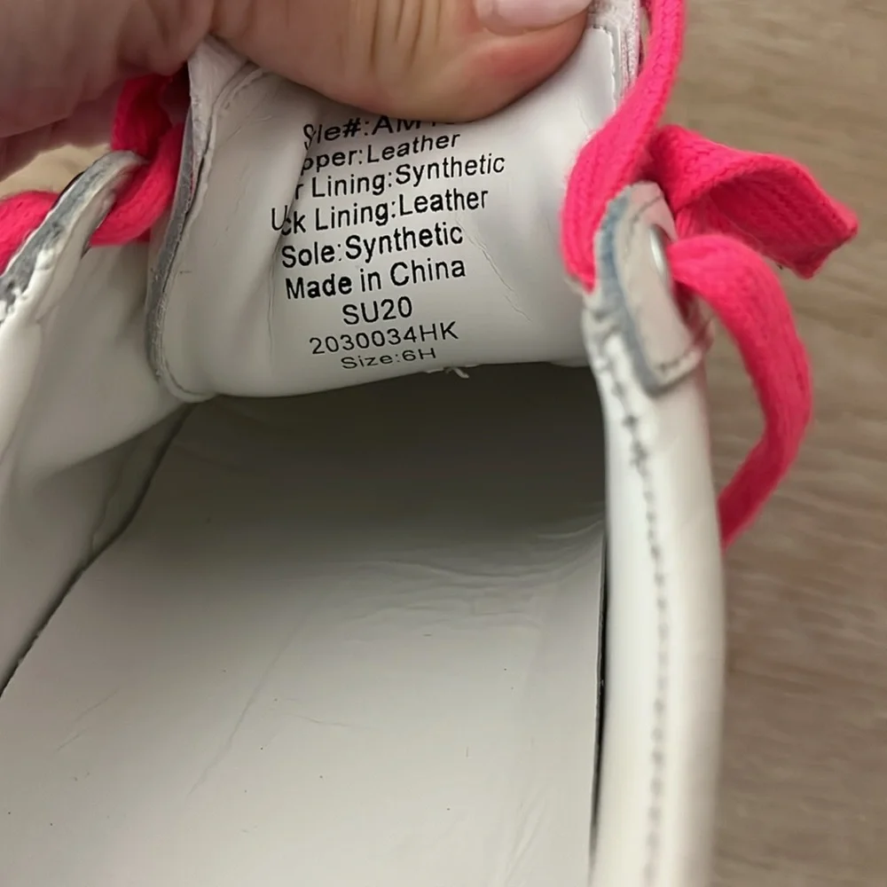 J. Crew Saturday white leather sneaker with hot pink trim and laces Size‎ 6